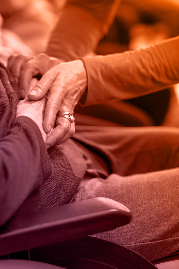 InclusYO, yoga assis sur chaise ou en fauteuil